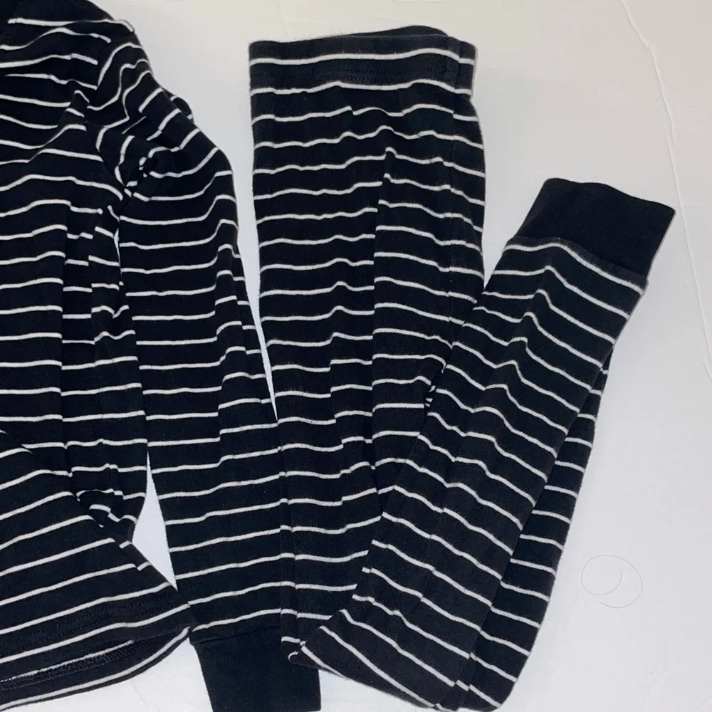 Carter's Black and White Striped Pajama Set - Picture 4 of 8